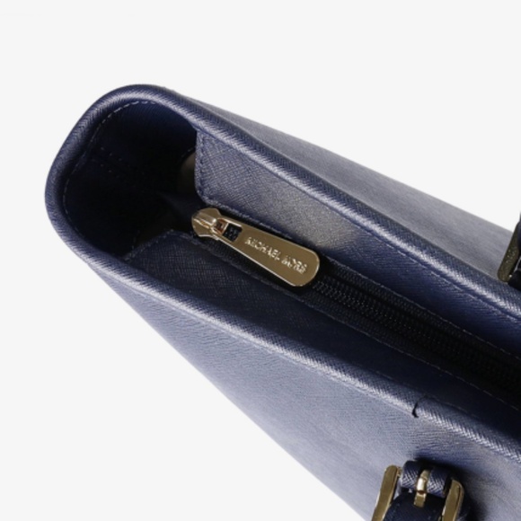 🔥Michael Kors Jet Set Navy Blue Shoulder Bag in Saffiano Leather - Picture 4 of 14